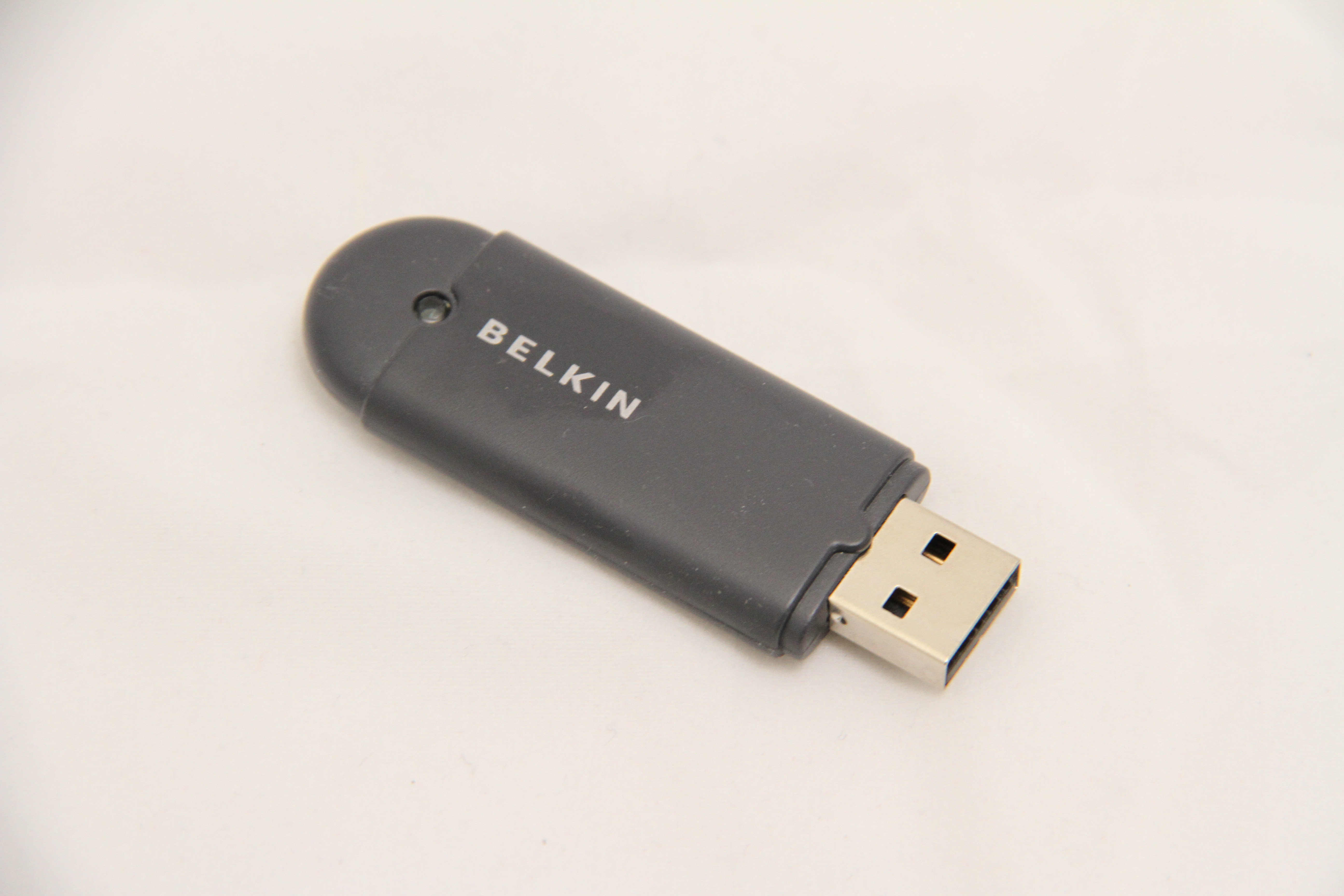 Bluetooth usb adapter драйвер. Bcm2045 USB Bluetooth адаптер. KS-ubt1 адаптер USB Bluetooth. Белкин блютуз адаптер. Адаптер Bluetooth-USB BT-590.